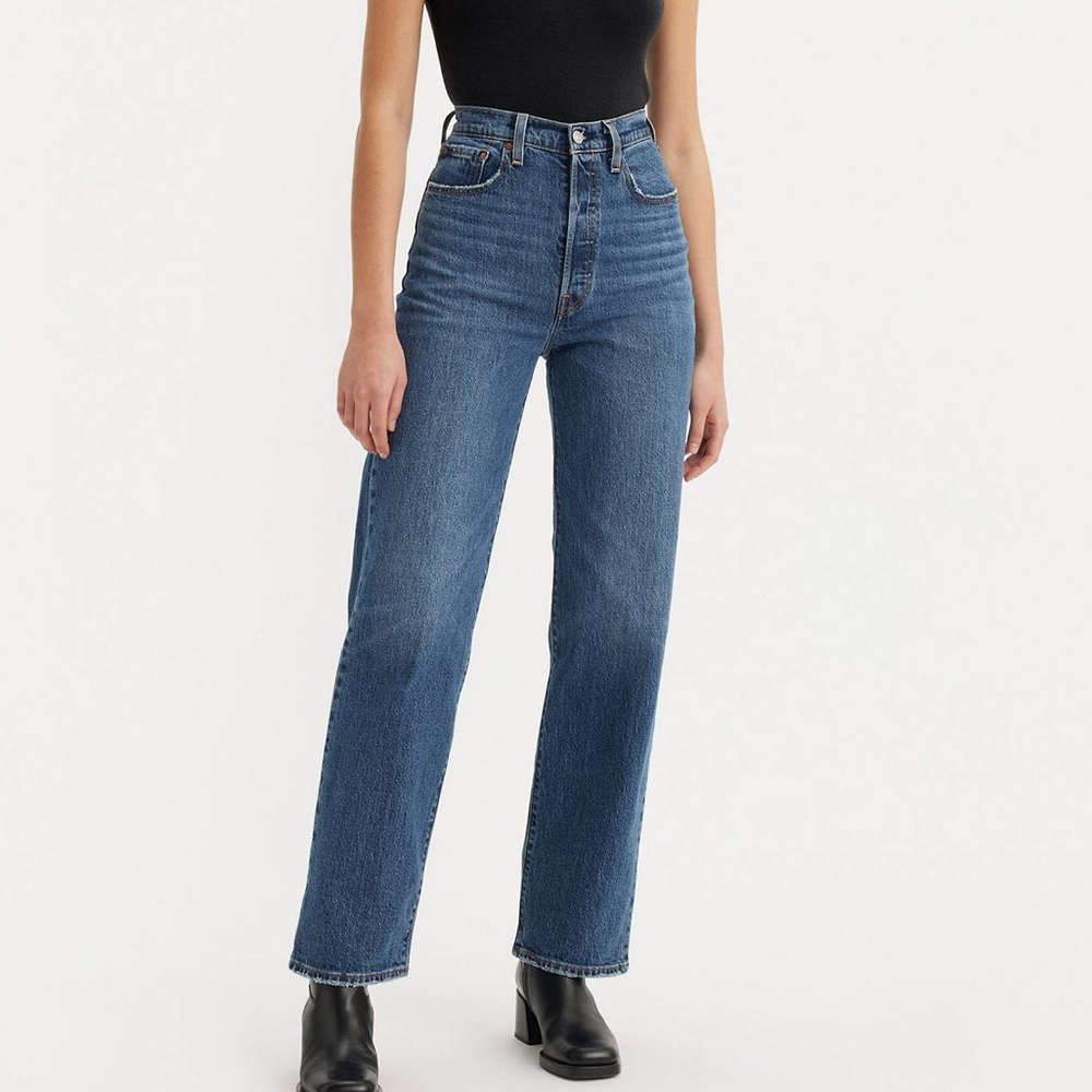 Levis ribcage straight jeans